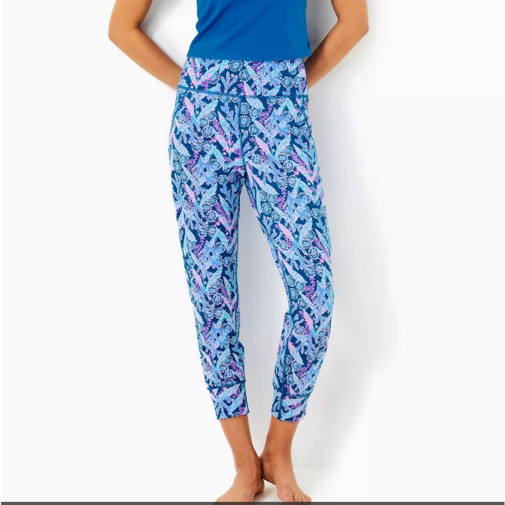 Lilly Pulitzer Luxletic Jogger size 8